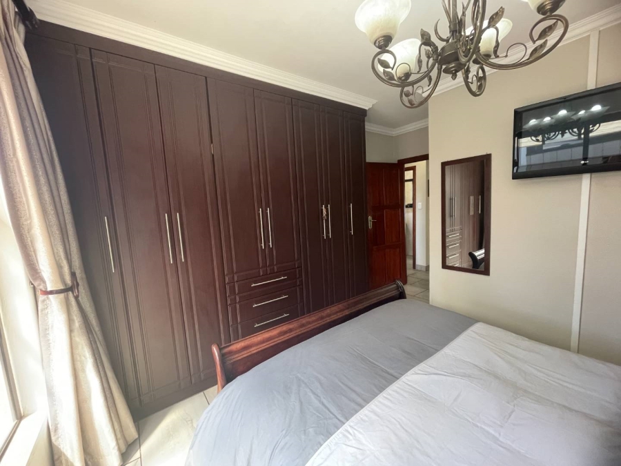 6 Bedroom Property for Sale in Sunward Park Gauteng