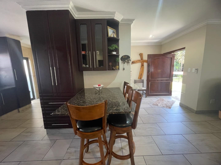 6 Bedroom Property for Sale in Sunward Park Gauteng