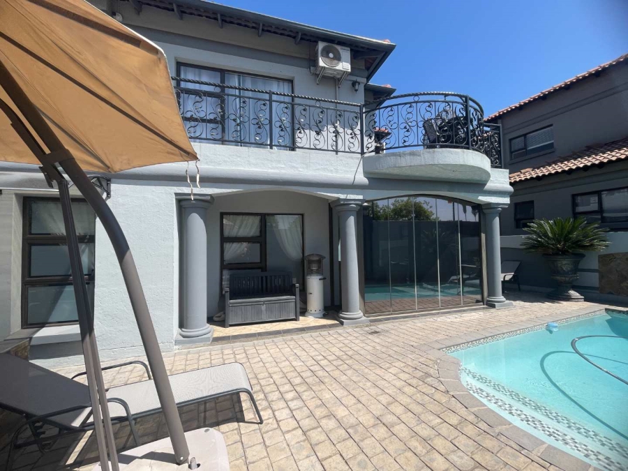 6 Bedroom Property for Sale in Sunward Park Gauteng