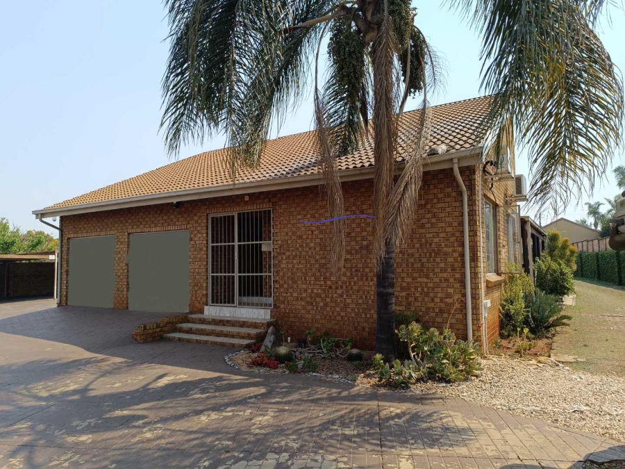 Commercial Property for Sale in Eldoraigne Gauteng