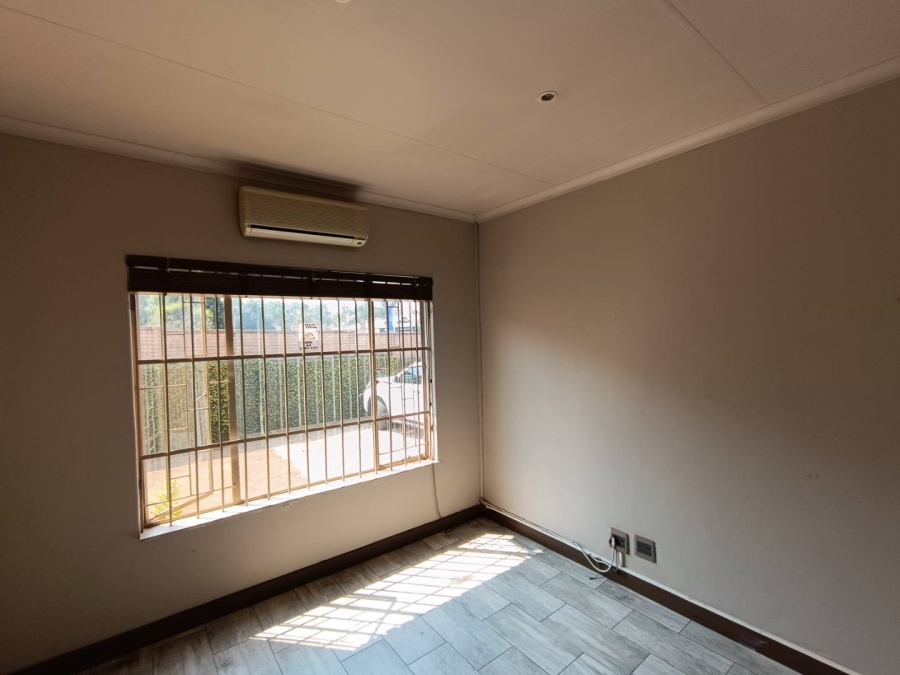 Commercial Property for Sale in Eldoraigne Gauteng