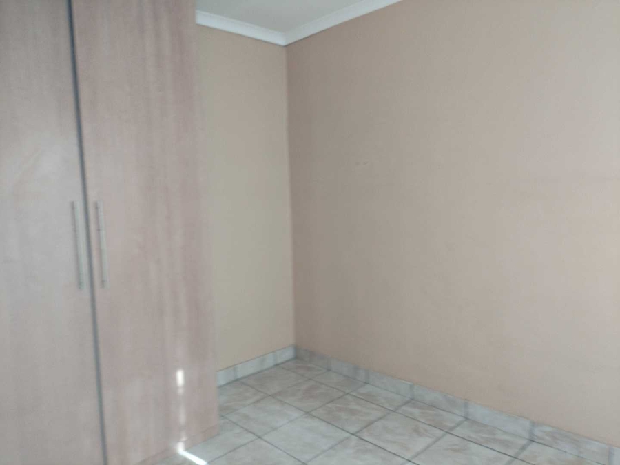 To Let 1 Bedroom Property for Rent in Nellmapius Gauteng