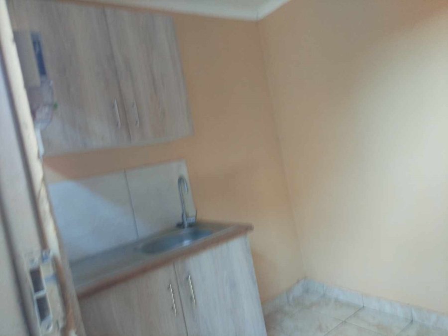 To Let 1 Bedroom Property for Rent in Nellmapius Gauteng