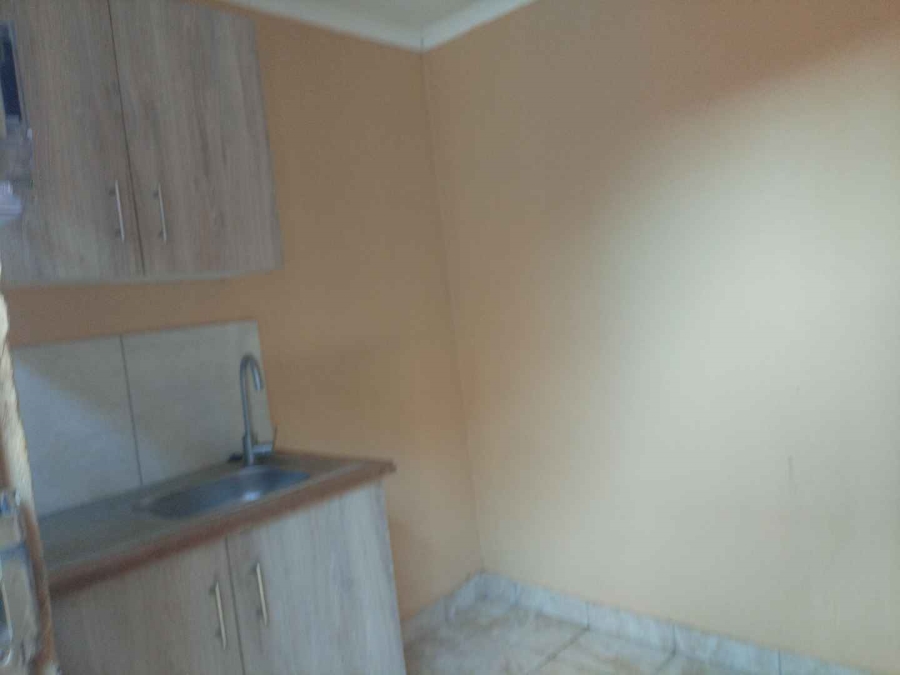 To Let 1 Bedroom Property for Rent in Nellmapius Gauteng