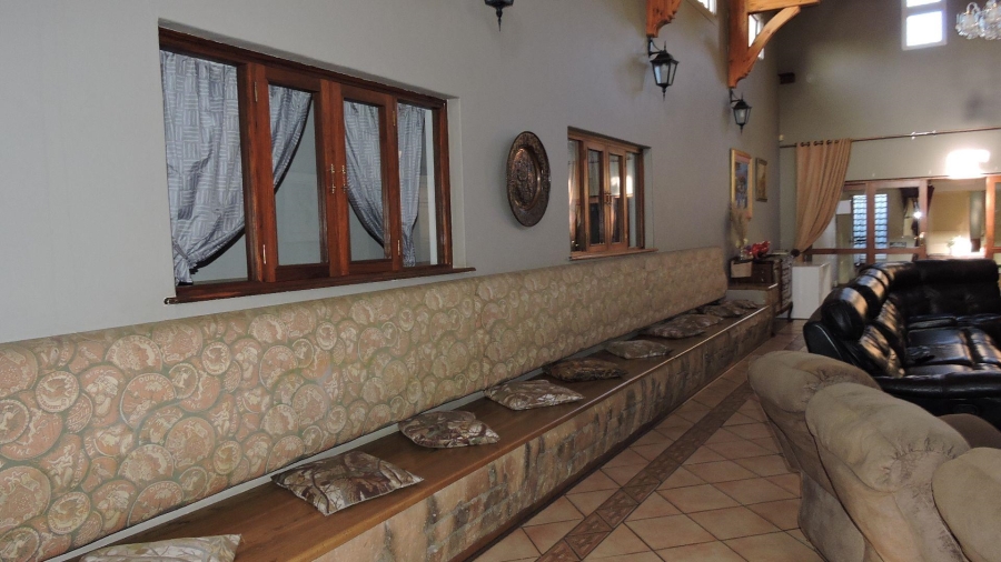 12 Bedroom Property for Sale in Silverton Gauteng