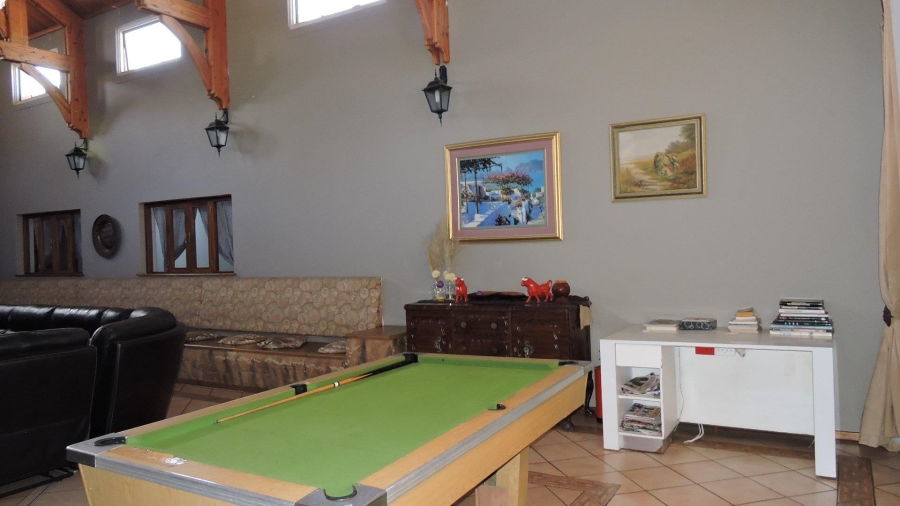 12 Bedroom Property for Sale in Silverton Gauteng