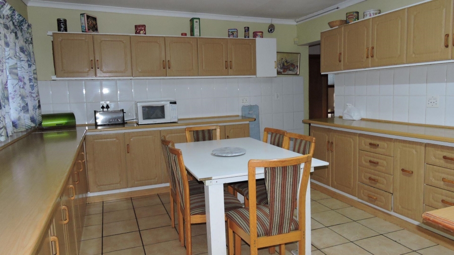 12 Bedroom Property for Sale in Silverton Gauteng