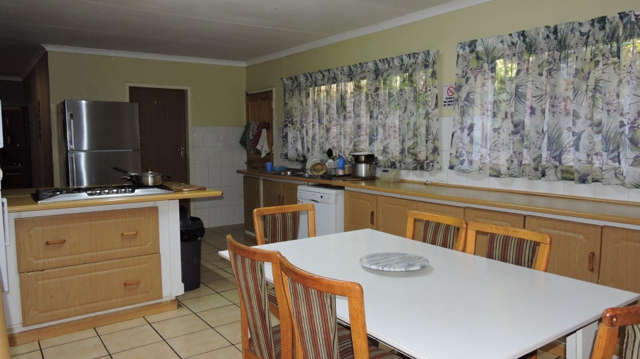 12 Bedroom Property for Sale in Silverton Gauteng