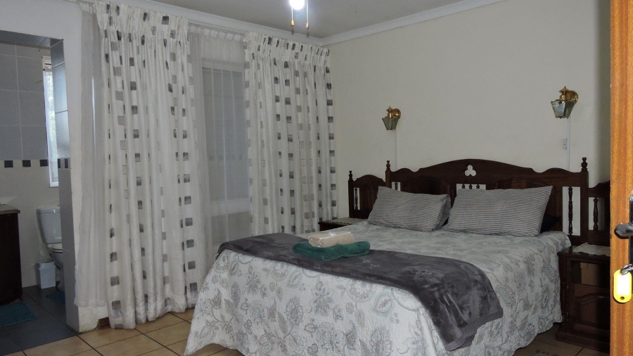 12 Bedroom Property for Sale in Silverton Gauteng