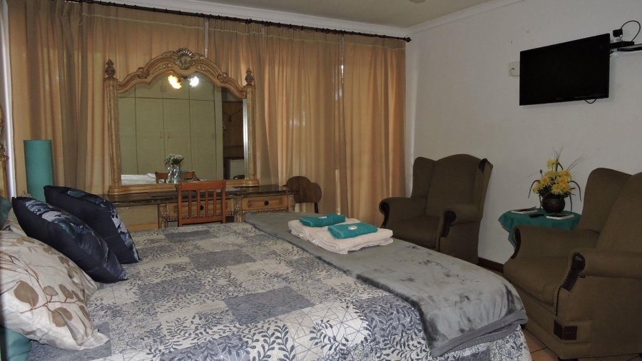 12 Bedroom Property for Sale in Silverton Gauteng