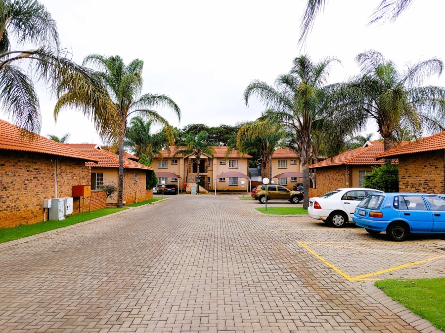 To Let 2 Bedroom Property for Rent in Montana Gauteng