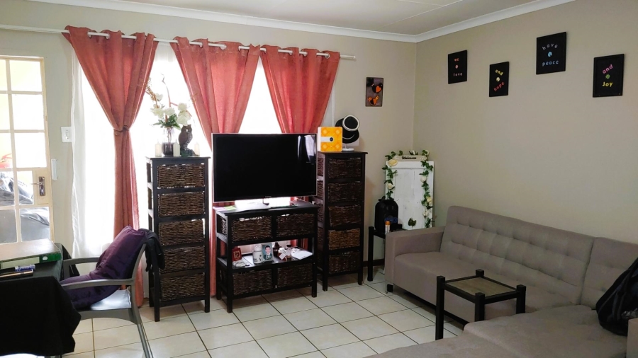 To Let 2 Bedroom Property for Rent in Montana Gauteng