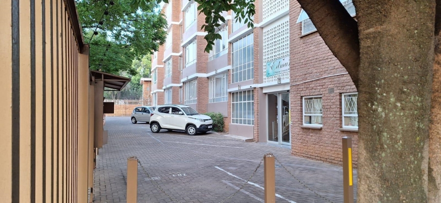 1 Bedroom Property for Sale in Parkdene Gauteng