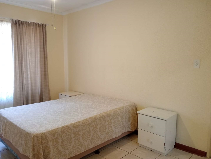 5 Bedroom Property for Sale in Verwoerdpark Gauteng