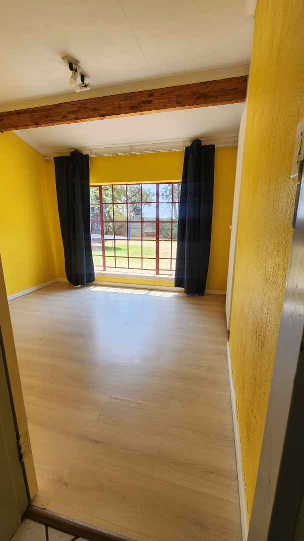 To Let 4 Bedroom Property for Rent in Amandasig Gauteng