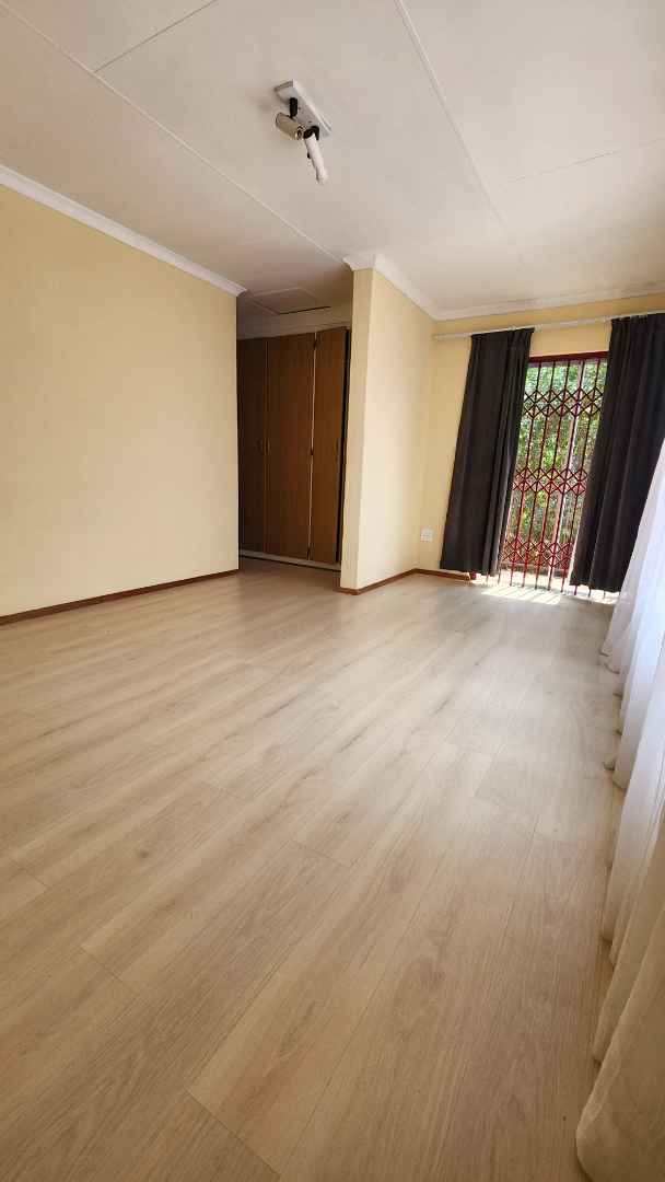 To Let 4 Bedroom Property for Rent in Amandasig Gauteng