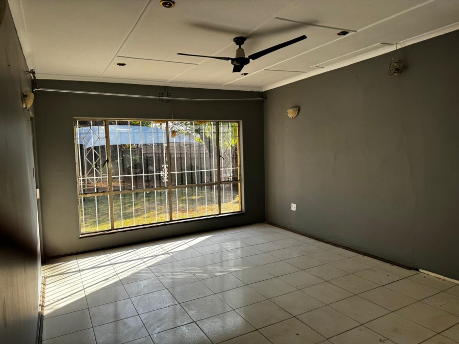 To Let 3 Bedroom Property for Rent in Primrose East Gauteng