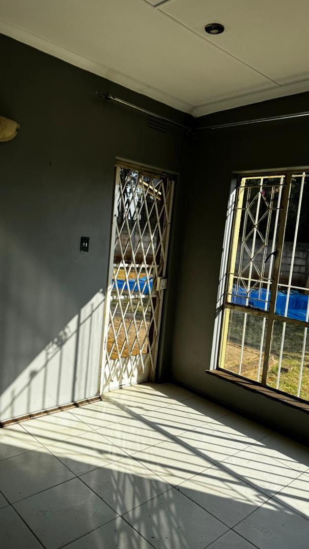 To Let 3 Bedroom Property for Rent in Primrose East Gauteng