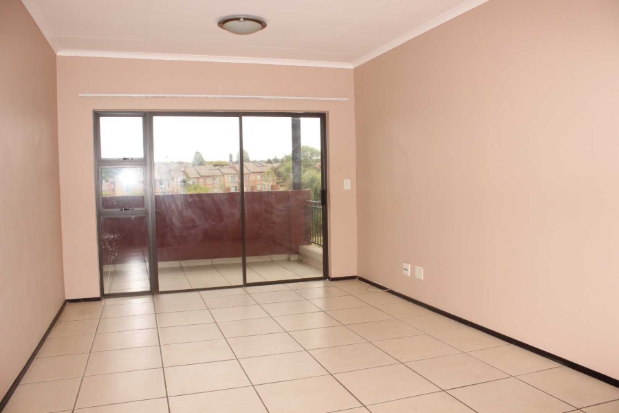 To Let 2 Bedroom Property for Rent in Noordwyk Gauteng