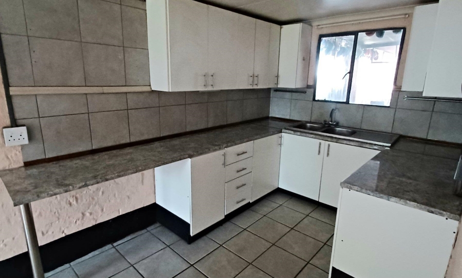 To Let 1 Bedroom Property for Rent in Pretoria North Gauteng