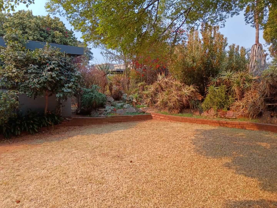 4 Bedroom Property for Sale in Elardus Park Gauteng