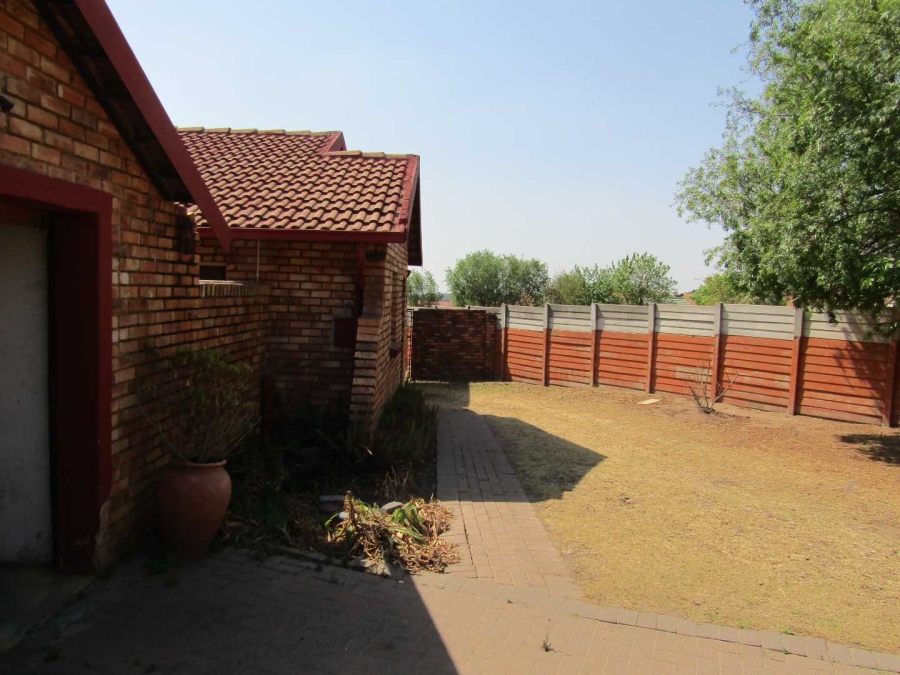 3 Bedroom Property for Sale in Terenure Gauteng