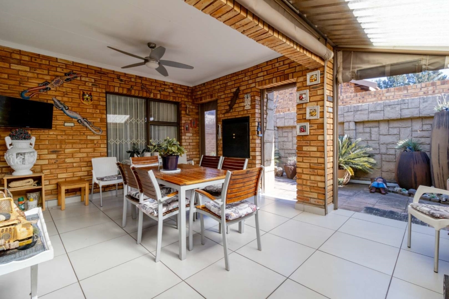 3 Bedroom Property for Sale in New Redruth Gauteng