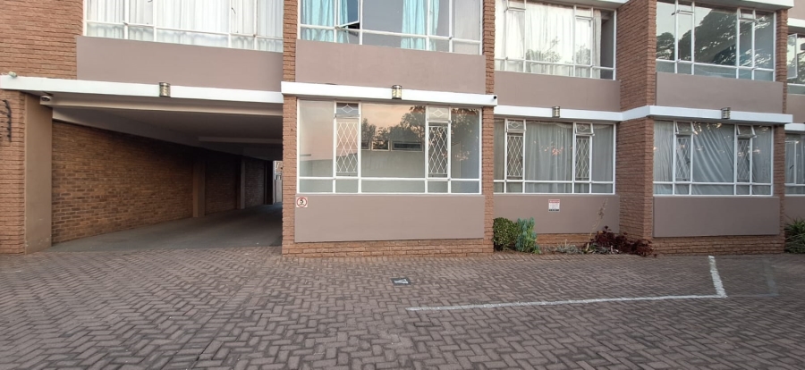 1 Bedroom Property for Sale in Parkdene Gauteng