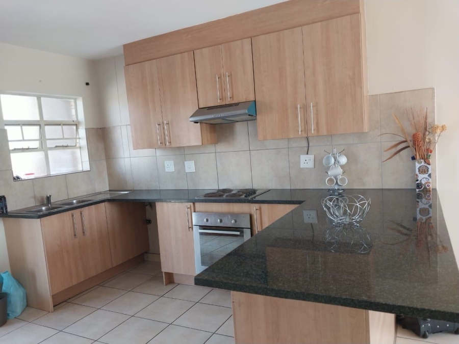 To Let 2 Bedroom Property for Rent in Annlin Gauteng