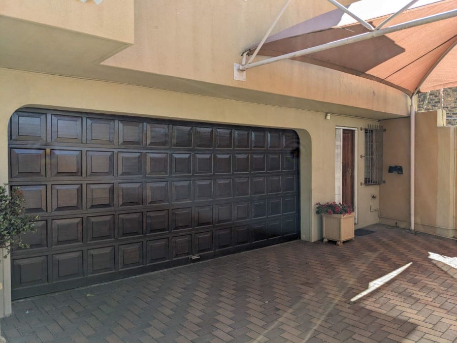 4 Bedroom Property for Sale in Bruma Gauteng