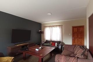 3 Bedroom Property for Sale in Kosmosdal Gauteng