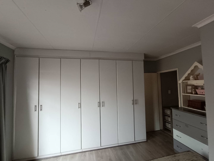 2 Bedroom Property for Sale in Amberfield Glen Gauteng