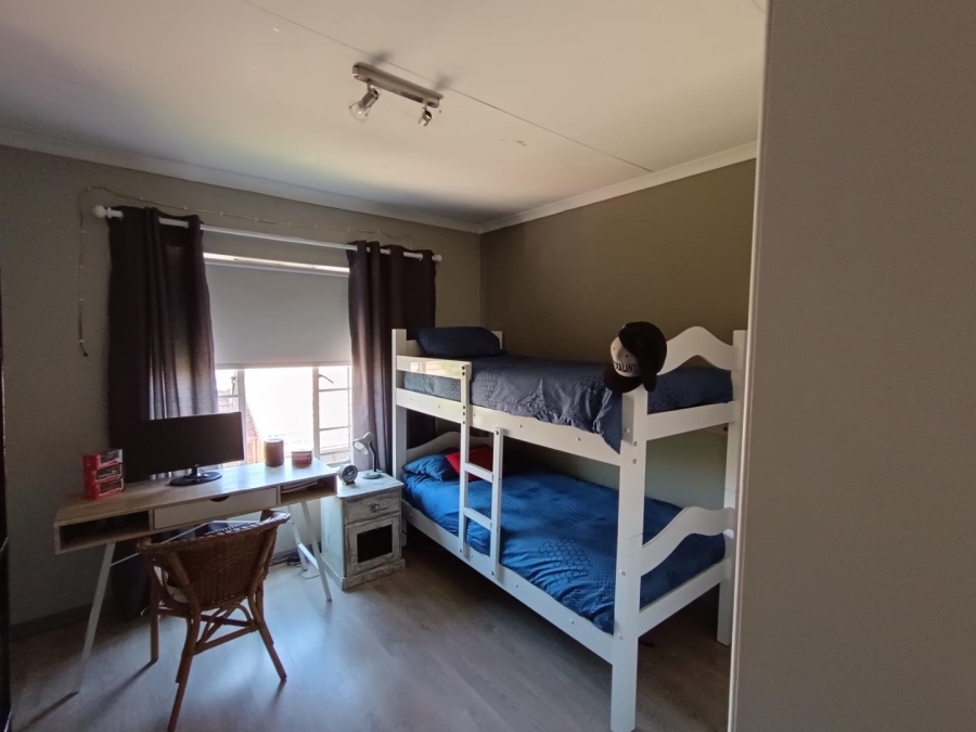 2 Bedroom Property for Sale in Amberfield Glen Gauteng