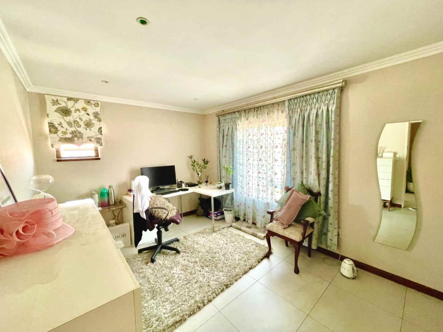 4 Bedroom Property for Sale in Hazeldean Gauteng