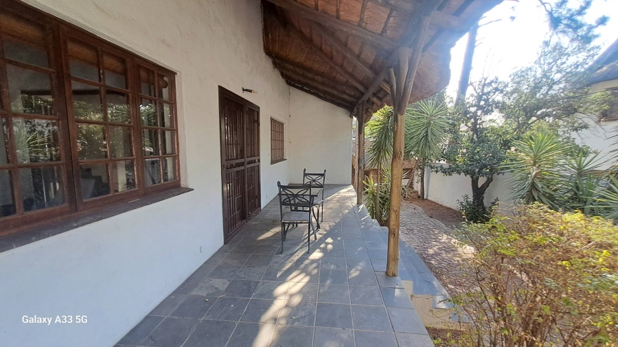 4 Bedroom Property for Sale in Buccleuch Gauteng