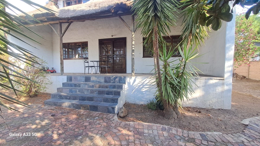 4 Bedroom Property for Sale in Buccleuch Gauteng