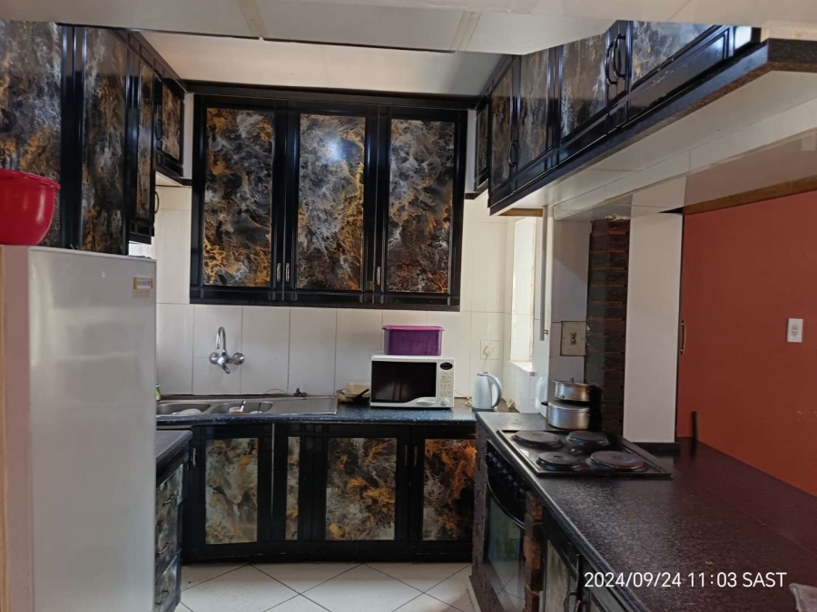 5 Bedroom Property for Sale in Vrededorp Gauteng