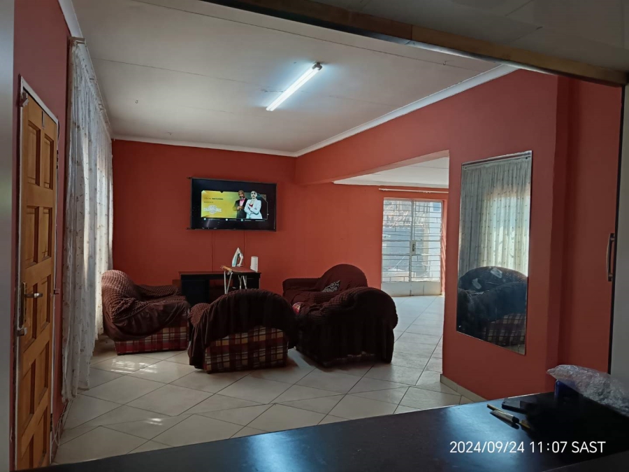 5 Bedroom Property for Sale in Vrededorp Gauteng