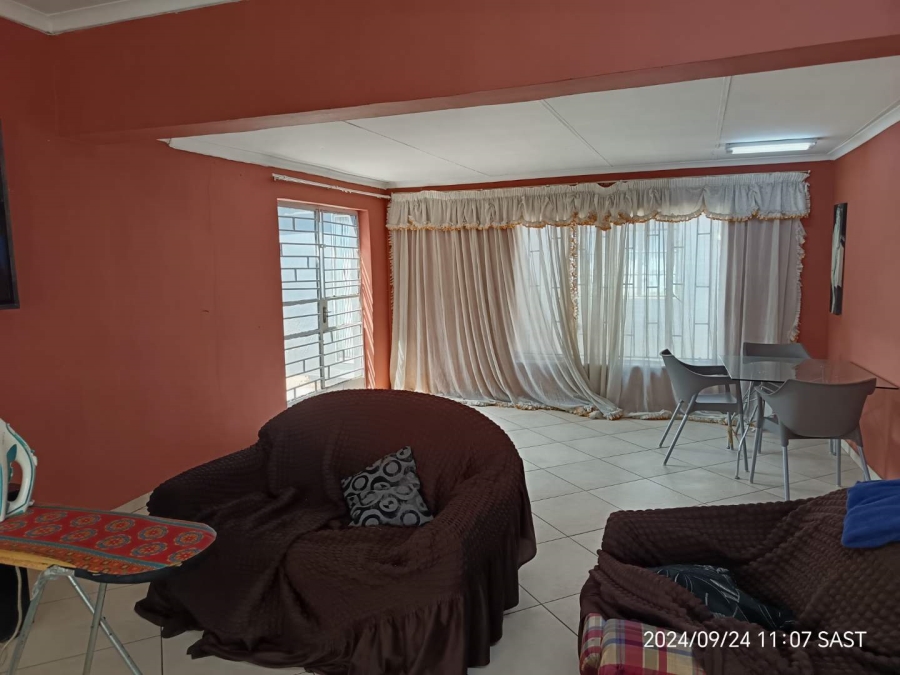 5 Bedroom Property for Sale in Vrededorp Gauteng