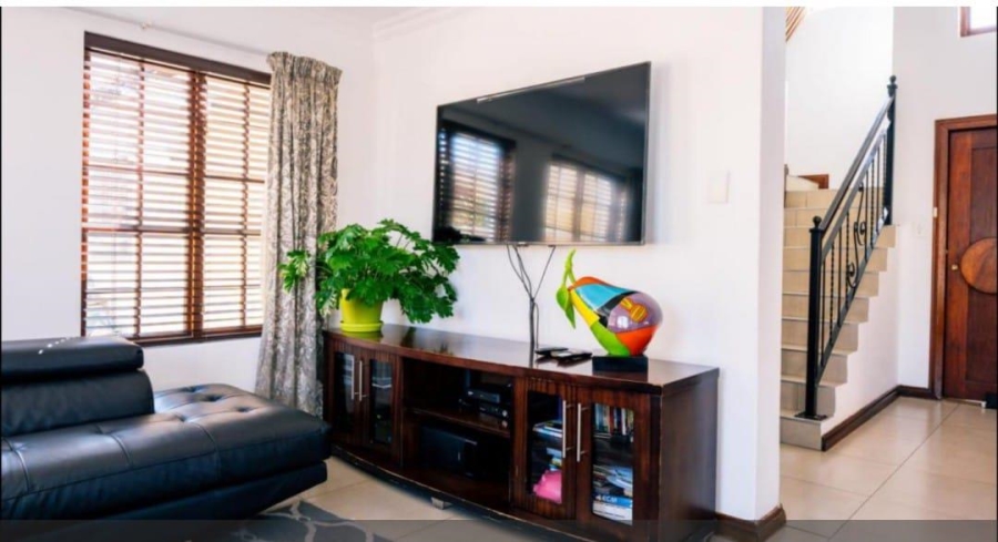 3 Bedroom Property for Sale in Glen Marais Gauteng