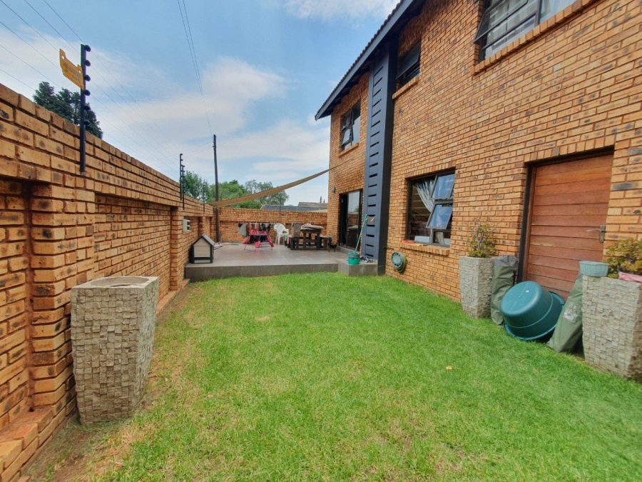 3 Bedroom Property for Sale in Raceview Gauteng