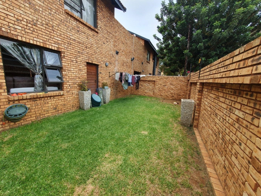 3 Bedroom Property for Sale in Raceview Gauteng