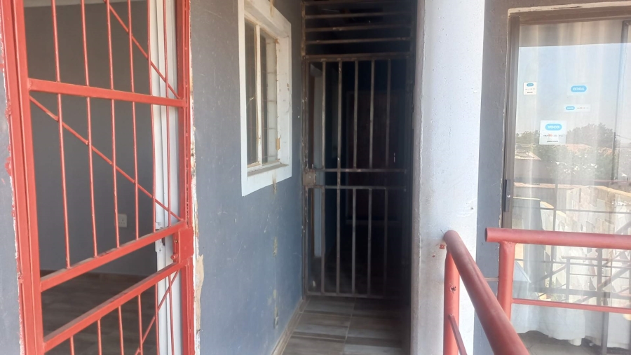 12 Bedroom Property for Sale in Tshepisong Gauteng