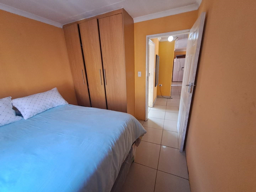 2 Bedroom Property for Sale in Protea Glen Gauteng