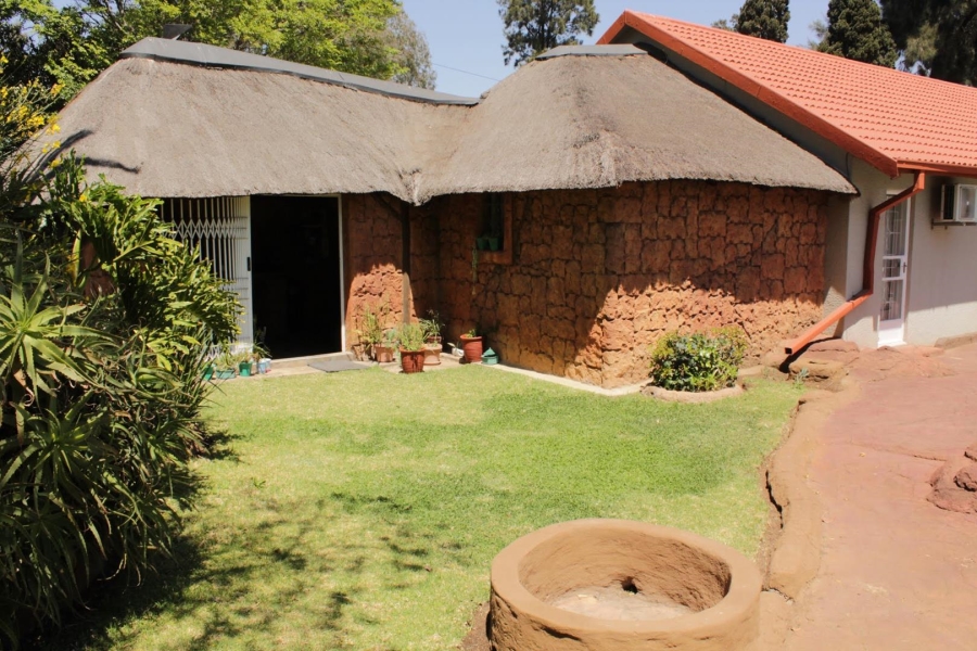 4 Bedroom Property for Sale in Brackendowns Gauteng