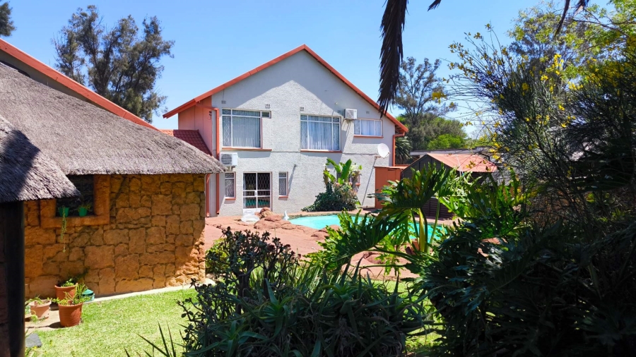 4 Bedroom Property for Sale in Brackendowns Gauteng