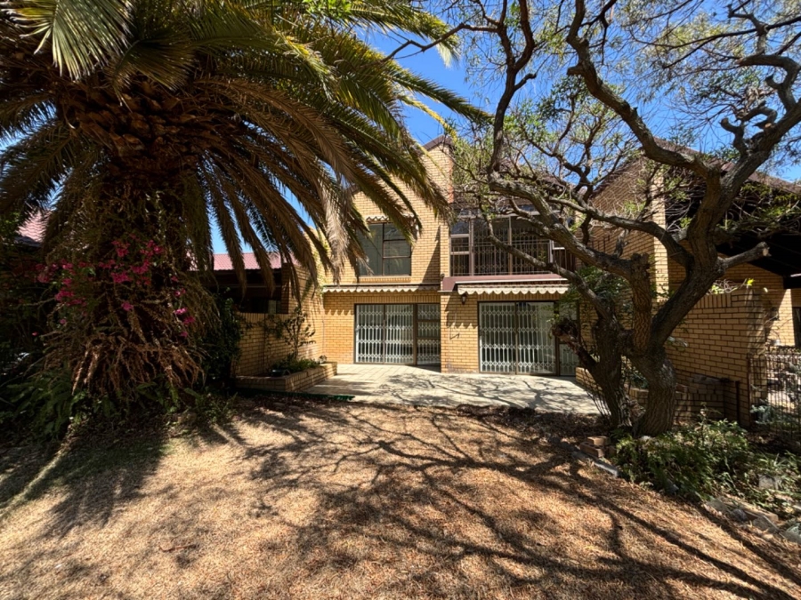 3 Bedroom Property for Sale in Maroeladal Gauteng