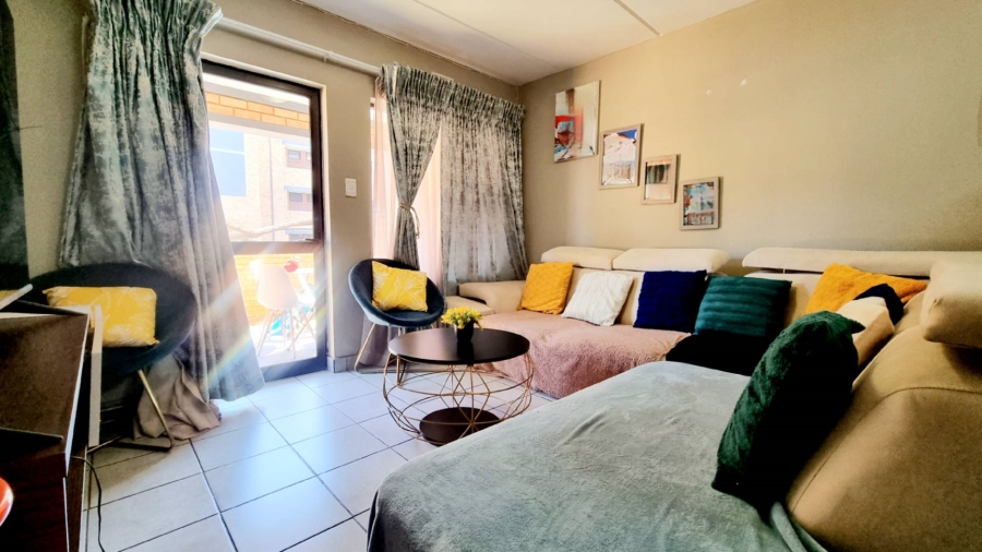 2 Bedroom Property for Sale in La Montagne Gauteng