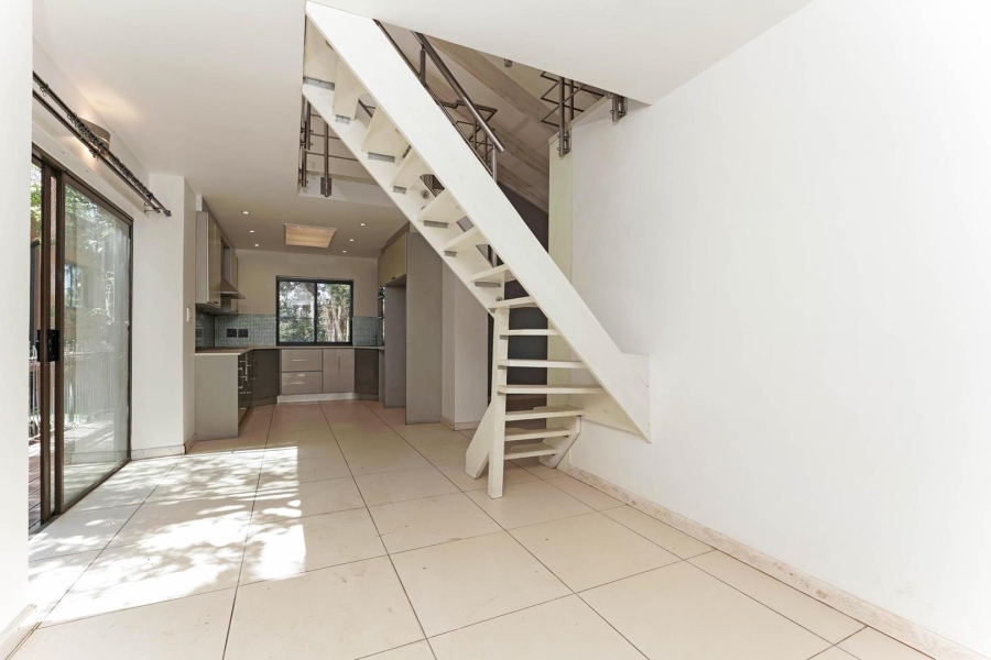 6 Bedroom Property for Sale in Atholl Gauteng