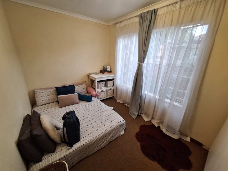 2 Bedroom Property for Sale in Honeydew Manor Gauteng